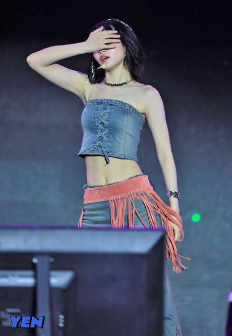 Kim Chaewon étoile exclusive galerie