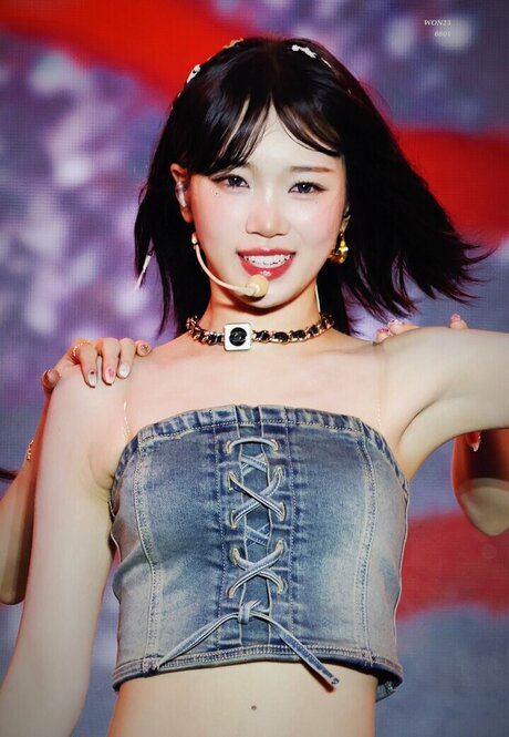 Kim Chaewon art étoile galeries