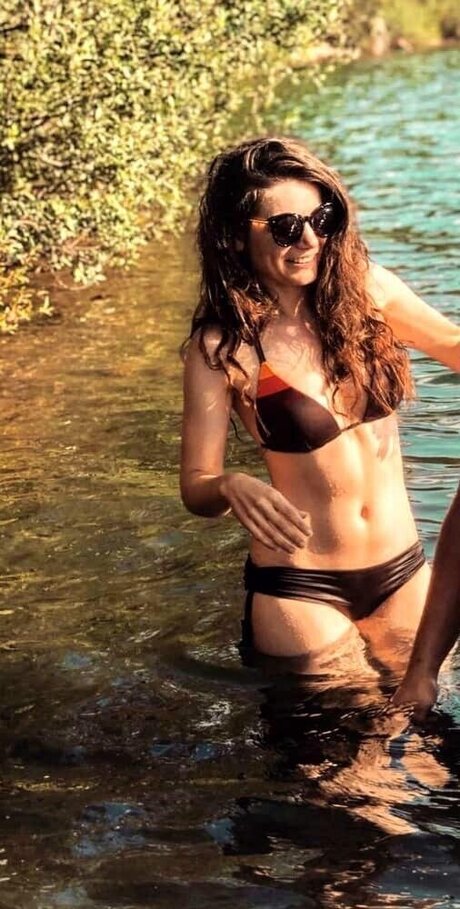 Joyce Ilg actrice nue galeries