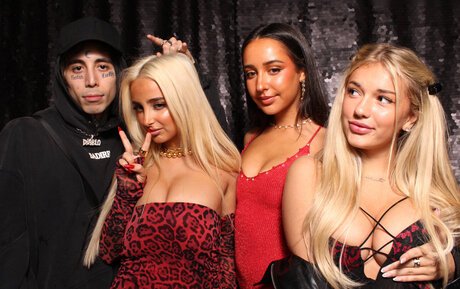 en direct uniquement pour les fans assez gratuit galerie