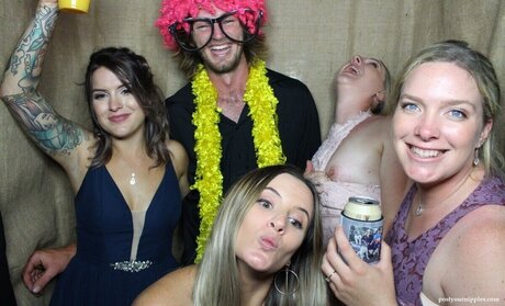 Photobox Flashes nus star du porno galerie