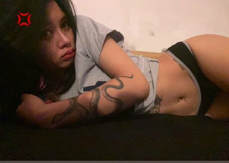 Tr n Th i T m Chi n star du porno adulte photo