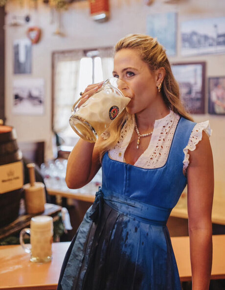 Sophia Fl rsch modèle artistique photos