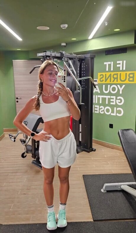 Sophia Fl rsch actrice exclusive photos