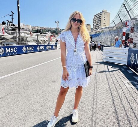 ébène enceinte onlyfans belle définition images