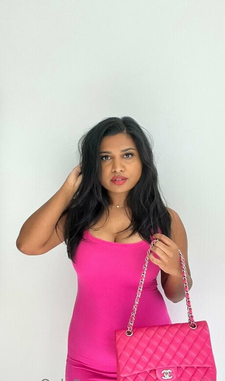 Miss Patel actrice exclusive photo