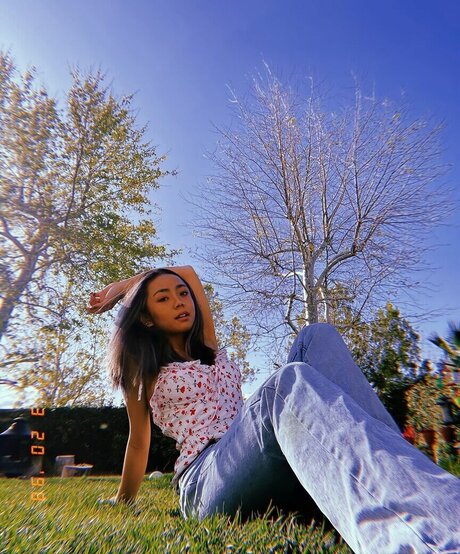 Juliana pilla modèle pornographique des photos