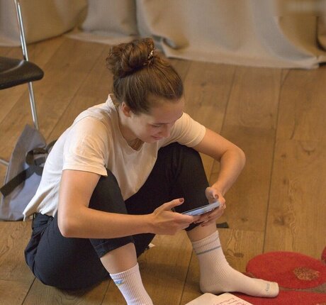 milf aux cheveux noirs onlyfans nus gratuits image