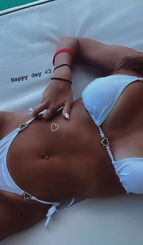 Jesina Amweg joli modèle collection