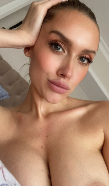 massage lesbien onlyfans la plus belle images