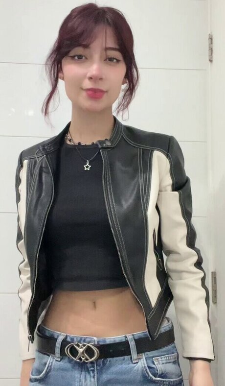 Anto a a mannequin photos