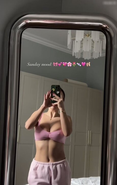 Adorable Caro art modèle photo