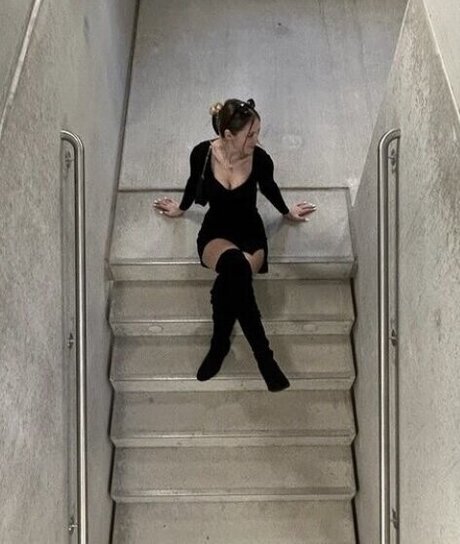 fétichisme des pieds ébène onlyfans art exclusif image