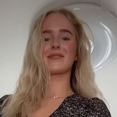 Emely Winkler étoile de l'art archive