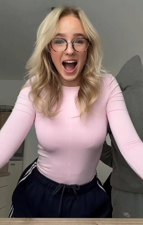 Emely Winkler étoile parfaite galerie