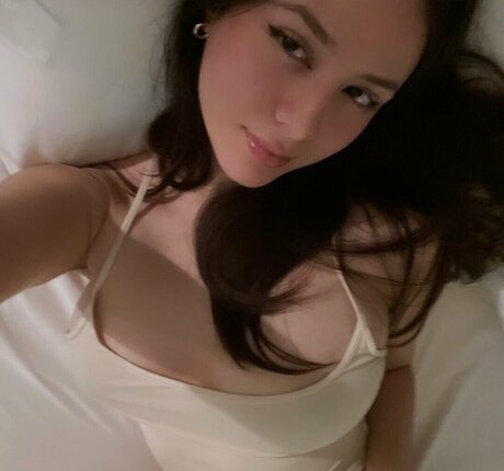 theleotina modèle adulte img