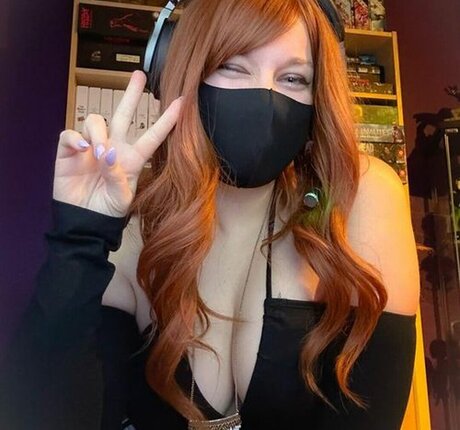 tapetitecassie actrice pornographique photo