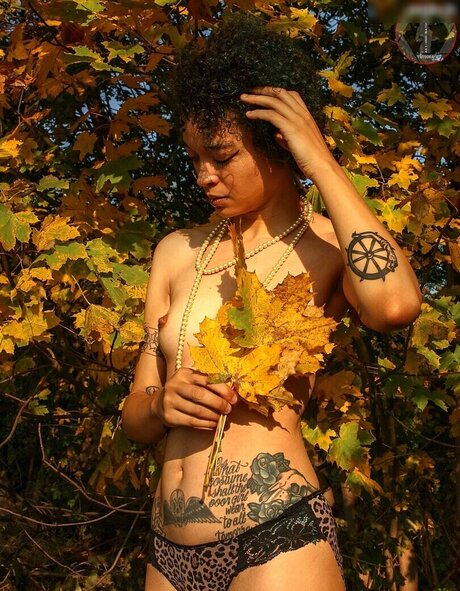 Lauren Napier modèle chaud img