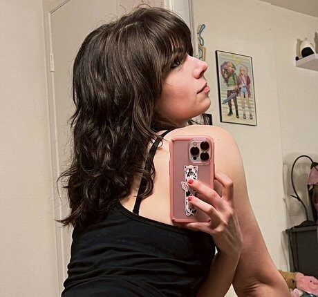 Piddleass modèle pornographique archive