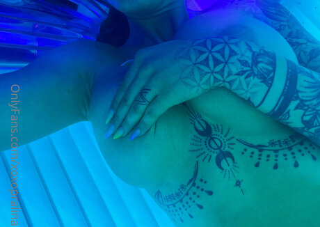 Xoxo Pralina actrice artistique galerie