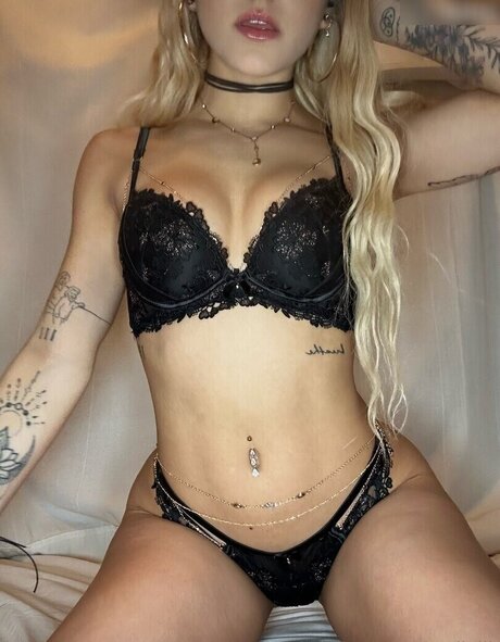 nadiniii actrice sexy img