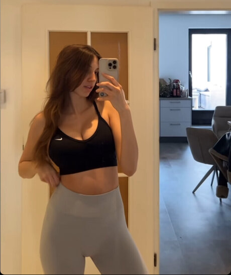 blonde au gros cul onlyfans belle nue galeries