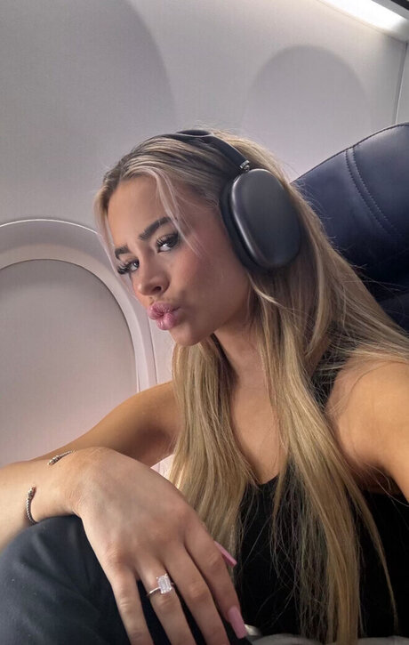 Emily Elizab3th étoile de l'art collection