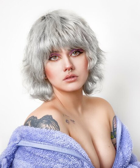 Tabatha Pacer actrice nue archive