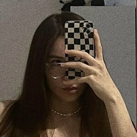 Kuromiromi actrice porno photo