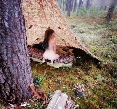 Mena Dreadfull modèle sexy galerie