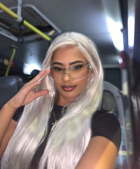 baddiejuu actrice sexy photo