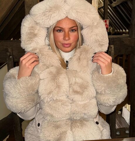 mollymercedes jolie star du porno image