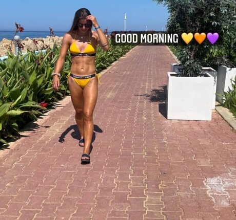 Selina Cerci xxx star du porno des photos