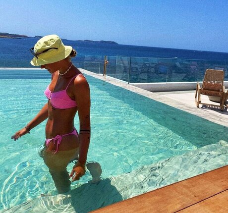 Selina Cerci modèle hd img