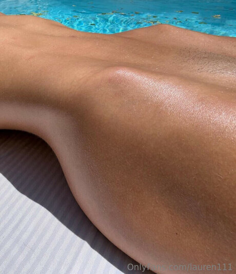 Taylin Alberts modèle de haute qualité archive