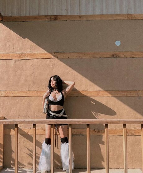 shreyxa modèle exclusif photos