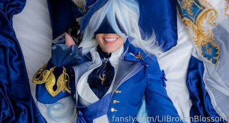 blonde aux gros seins onlyfans beaux nus galerie