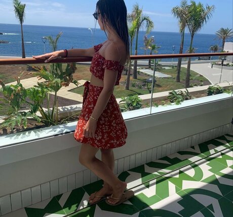 adriana feetgirl belle actrice galerie