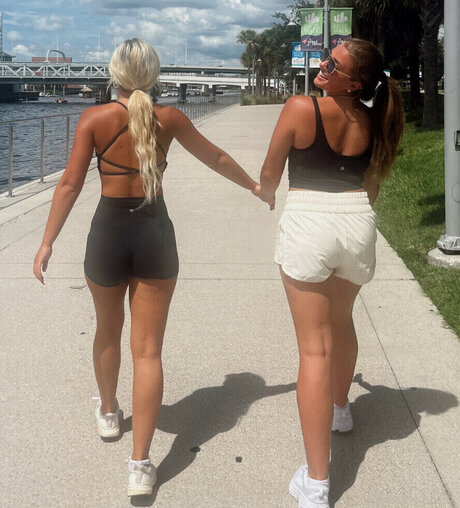 Lillian Evans star du porno gratuite archive