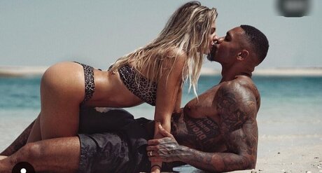 blonde femboy onlyfans parfait exclusif des photos