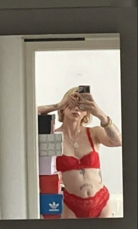 fans de gros seins asiatiques uniquement meilleur art archive