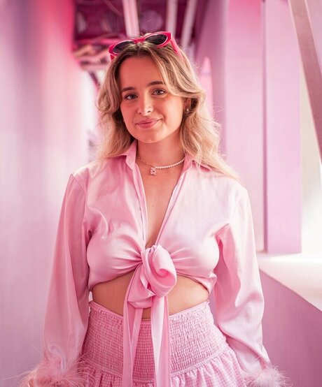 Camille LV star exclusive galeries