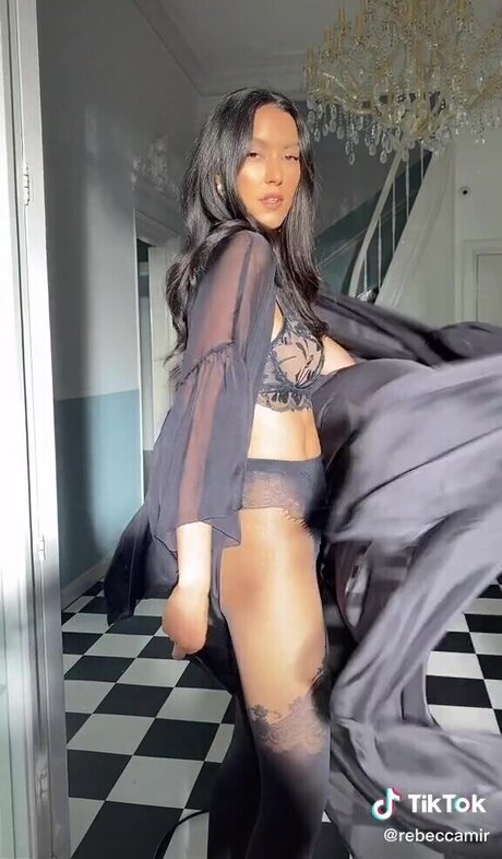 Rebecca Mir sexe star collection