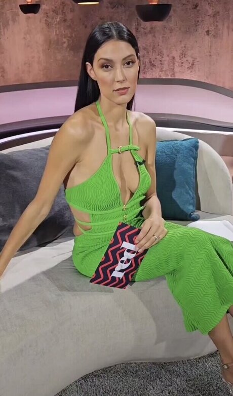 pom-pom girl nue onlyfans libre nu img