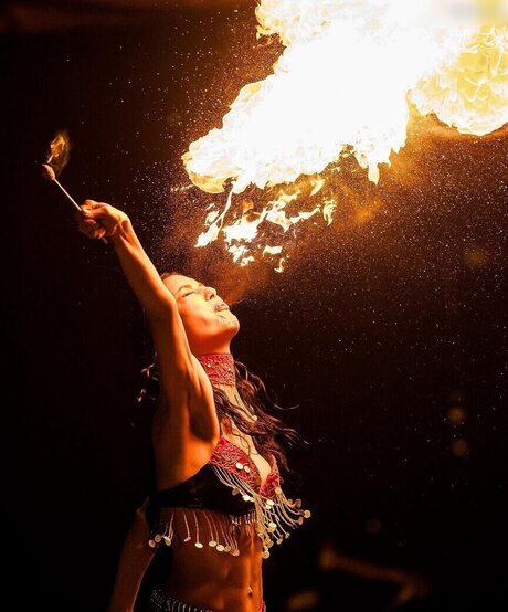 Rebecca Mir modèle joli collection