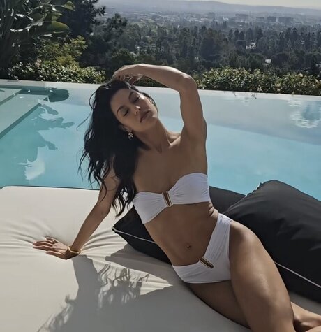 Rebecca Mir belle star du porno photo