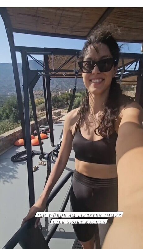 Rebecca Mir étoile de l'art images