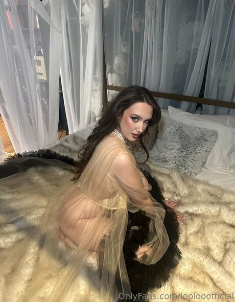 louisebordeaux étoile sexy photos