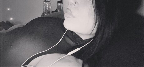 Gothminze star du porno parfaite images