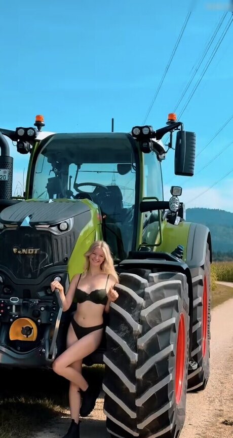 grosse bite baise onlyfans nu érotique galerie